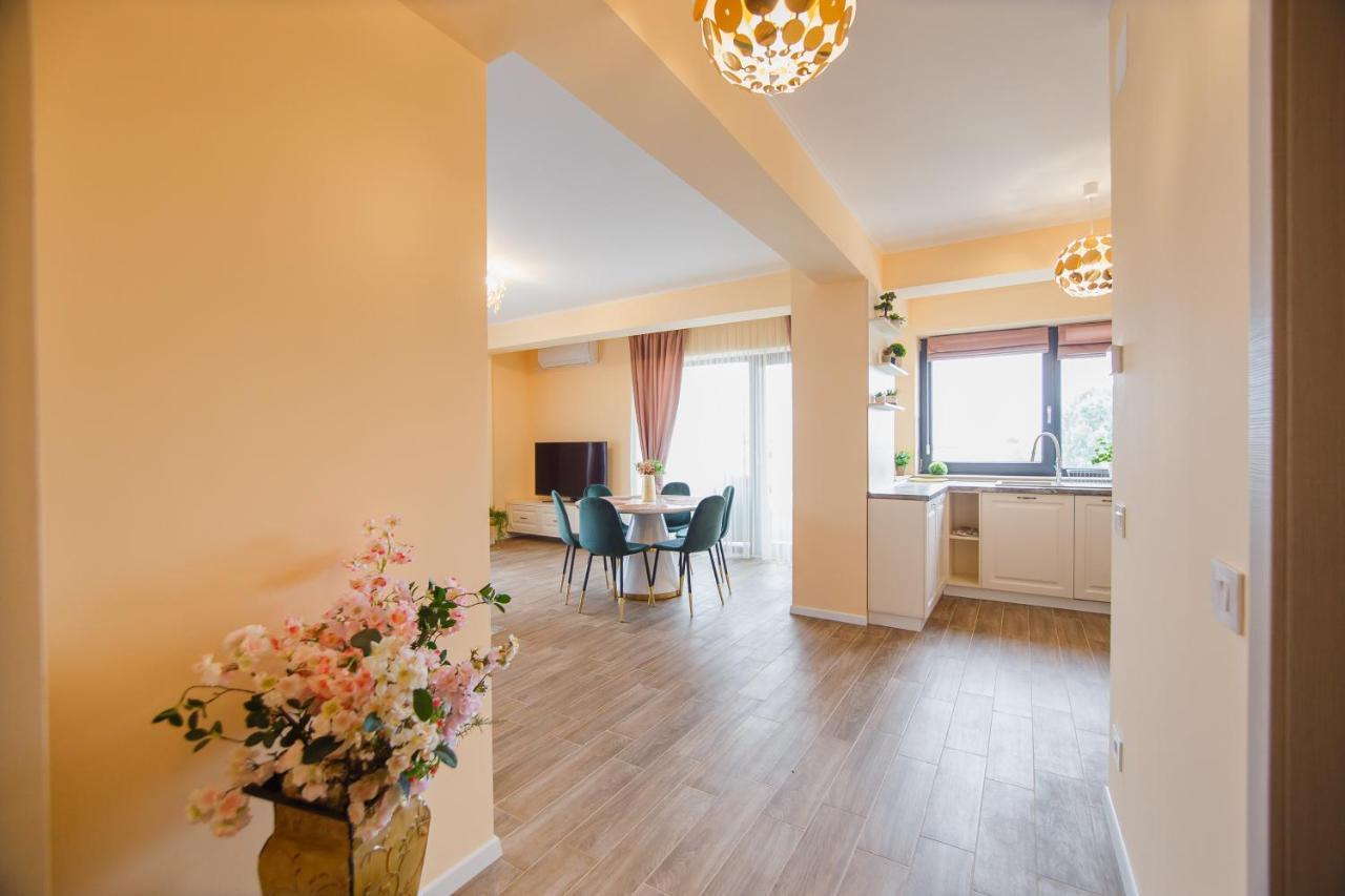 Grand Panorama Views Apartment *